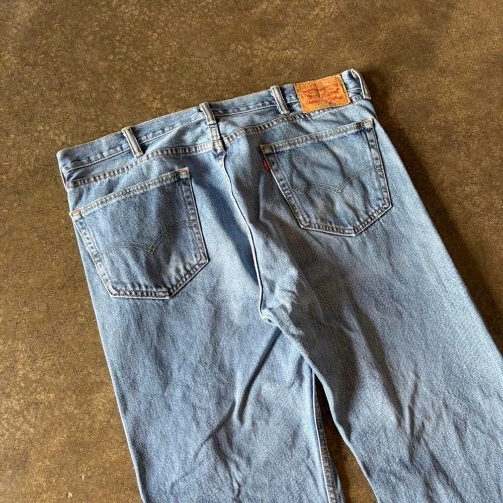90s levis light wash loose jeans